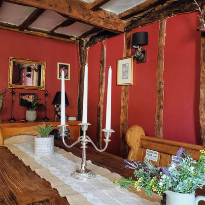 Glo-Wax Tapered Dinner Candles Ivory or White Dripless Unscented 8 Hour Long Burning Time 2.2 x 30cm Classic Decorative Wedding Romantic Tall Candles