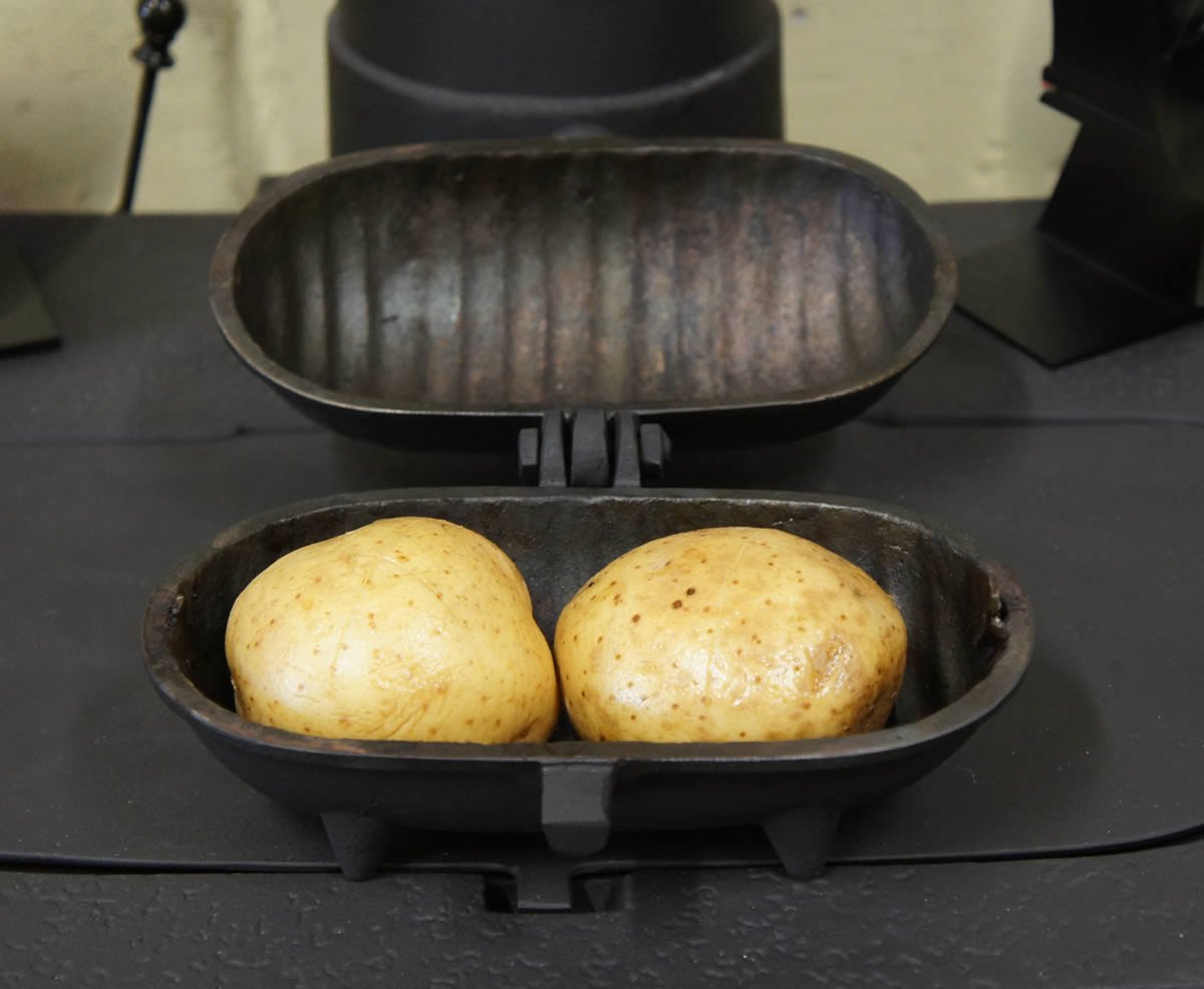 Cast Iron Small Baked Potato Cooker